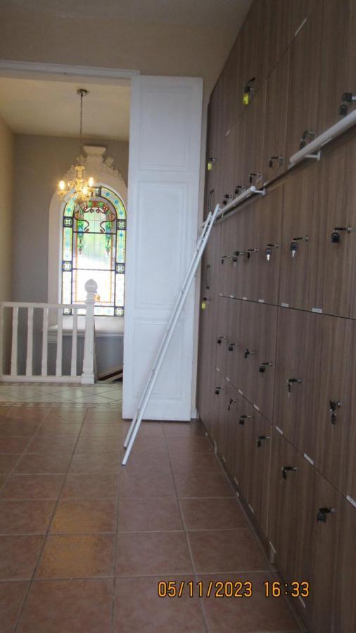 Casa Luzes Ivn Hostel *