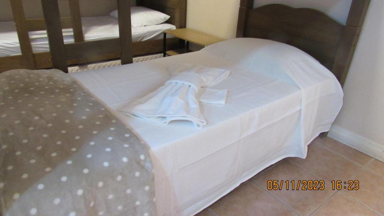 Casa Luzes Ivn Hostel *