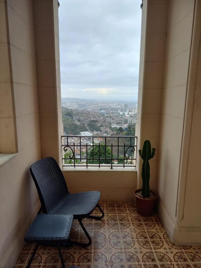Hostel Casa Luzes Ivn